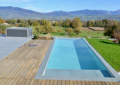 Piscine plage immergée et spa inox BWS